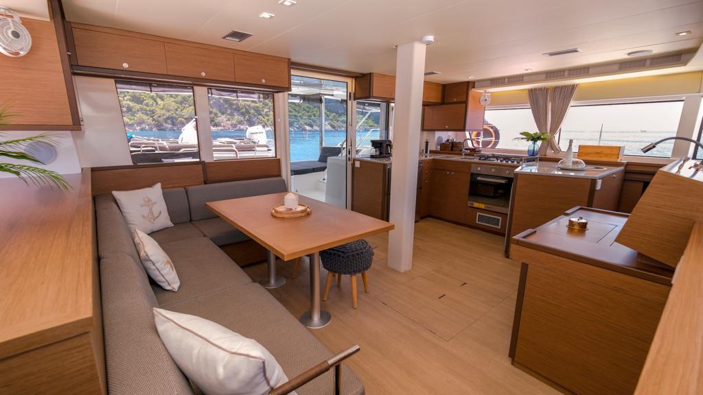 Catamaran 