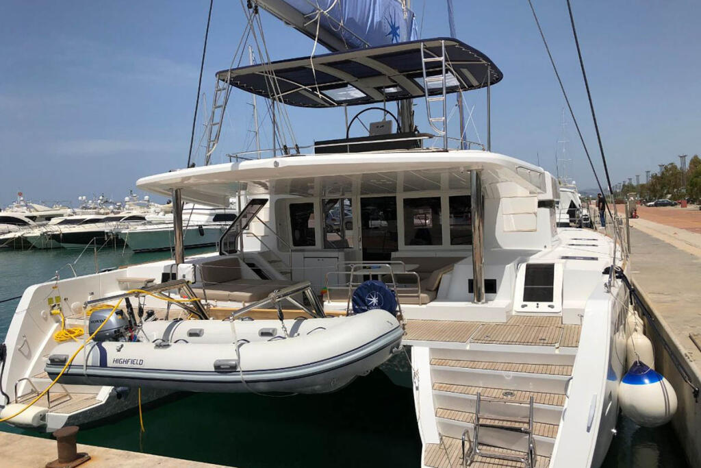 Catamaran 