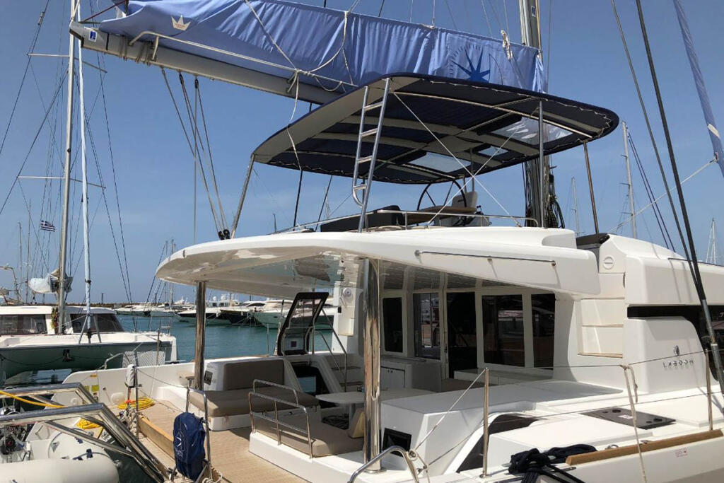 Catamaran 