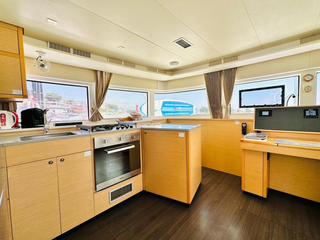 Catamaran 