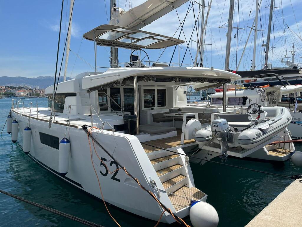 Catamaran 