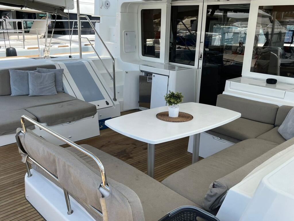 Catamaran 