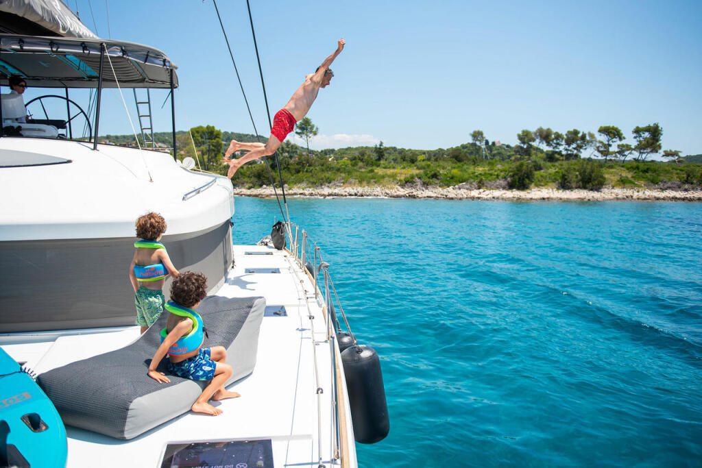 Catamaran 