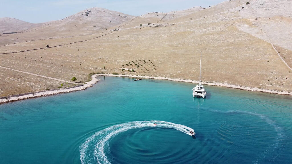 Catamaran 