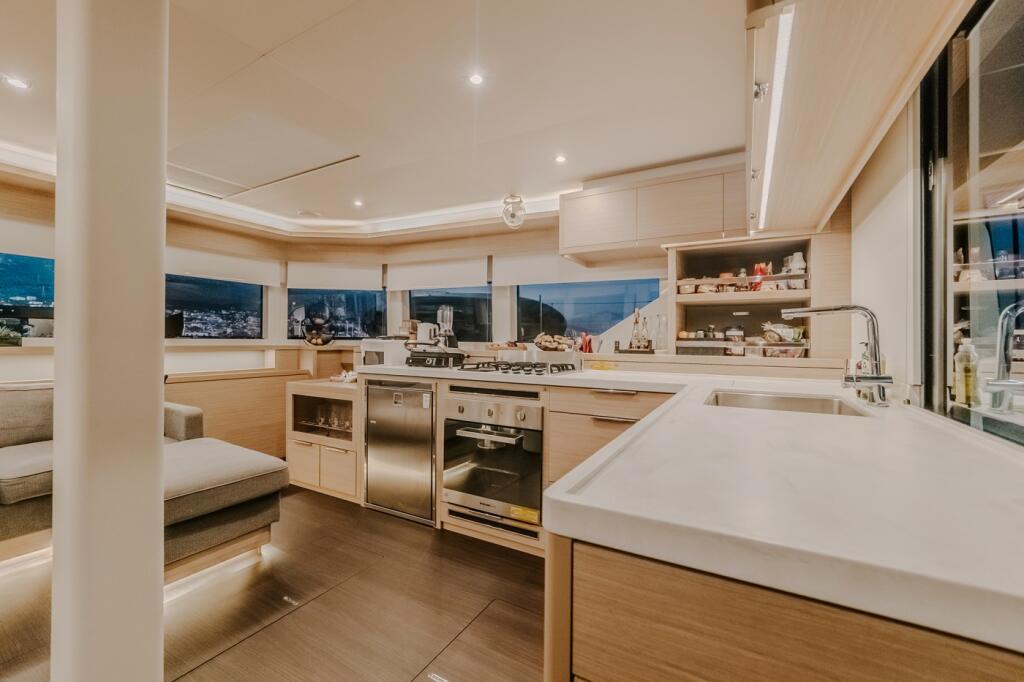 Catamaran 