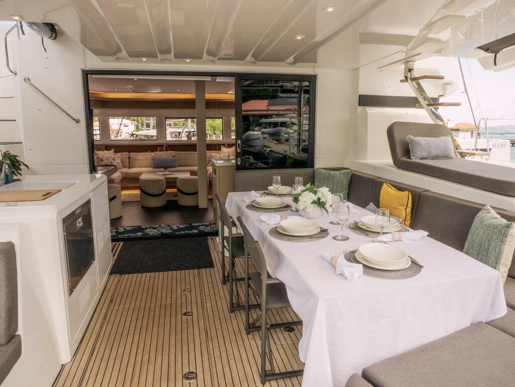 Catamaran 