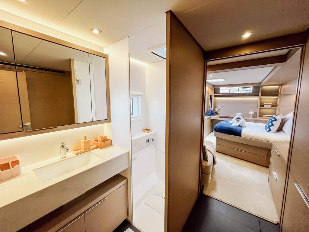 Catamaran 