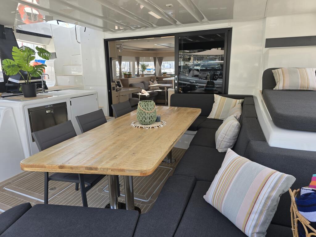 Catamaran 