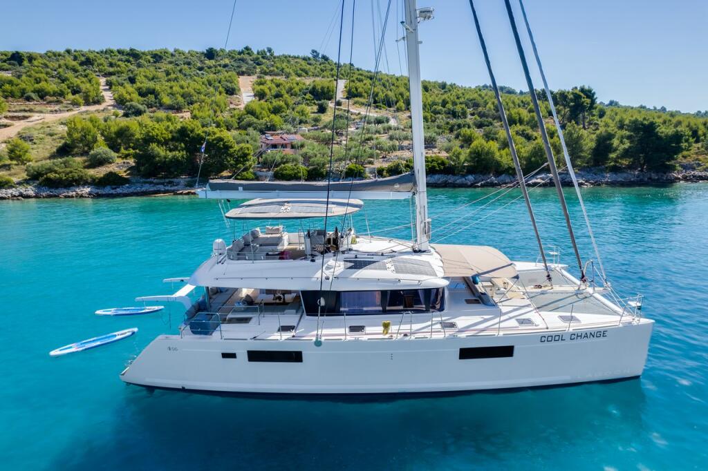 Catamaran 