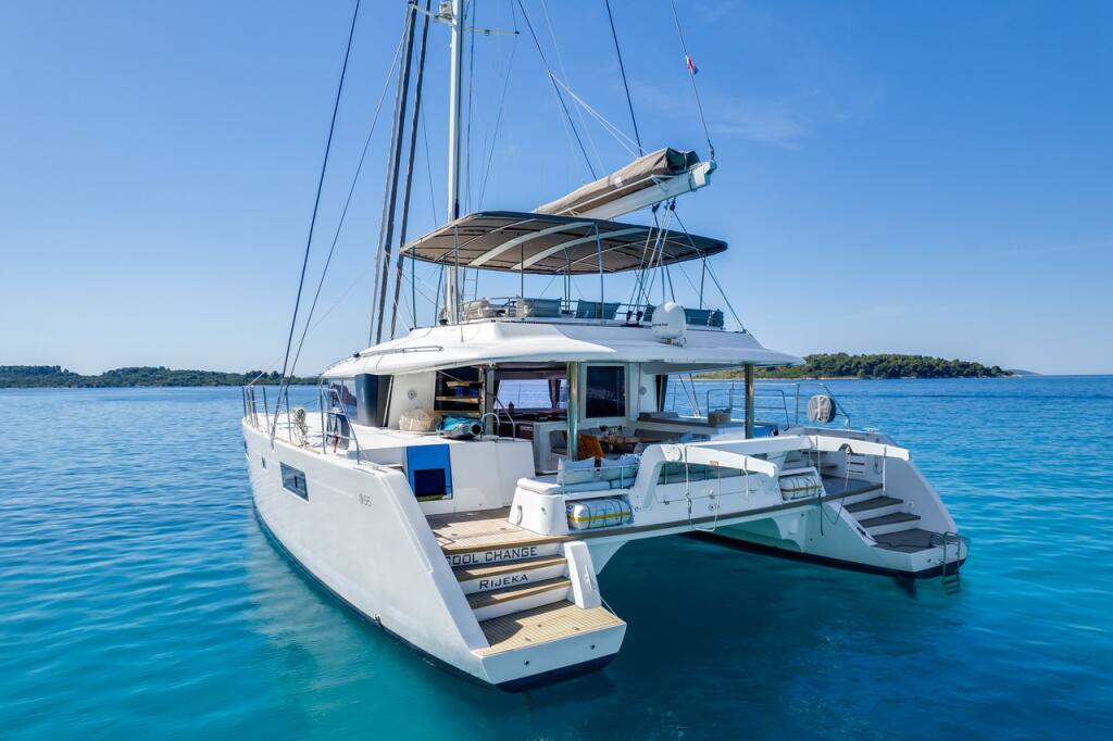 Catamaran 