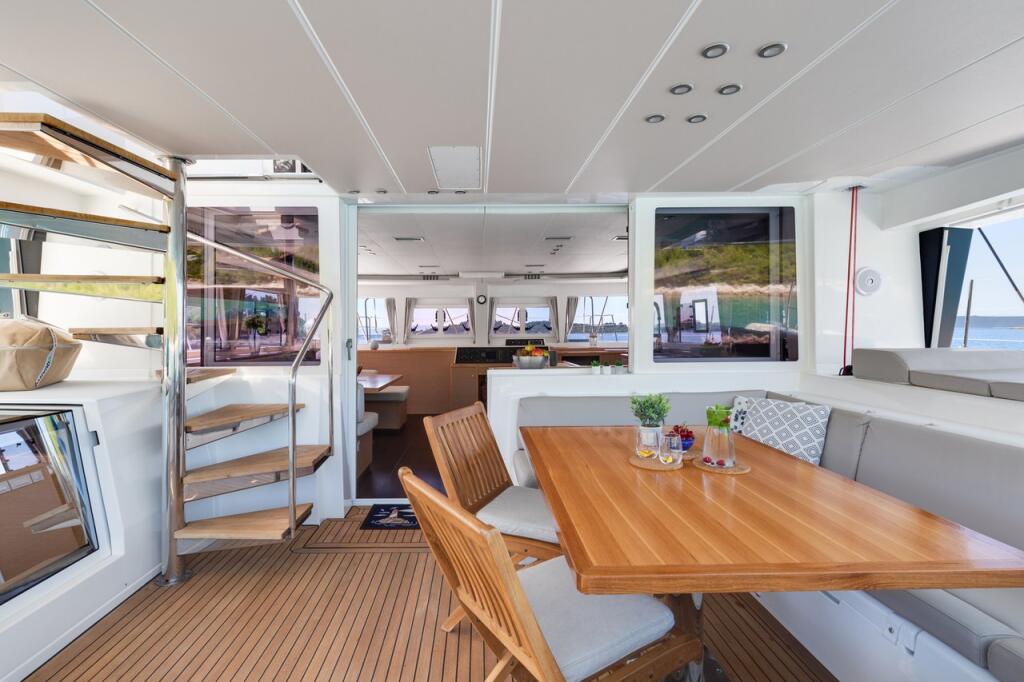 Catamaran 
