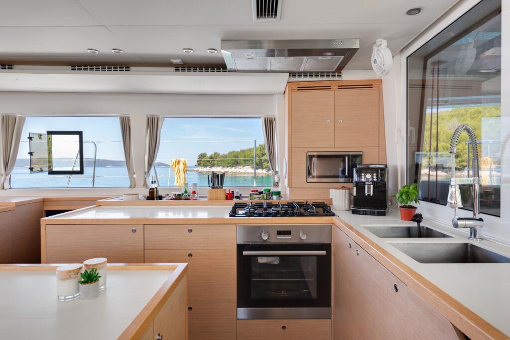 Catamaran 