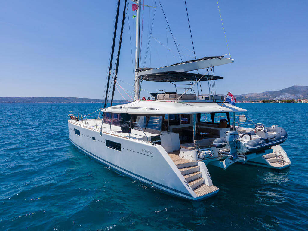 Catamaran 