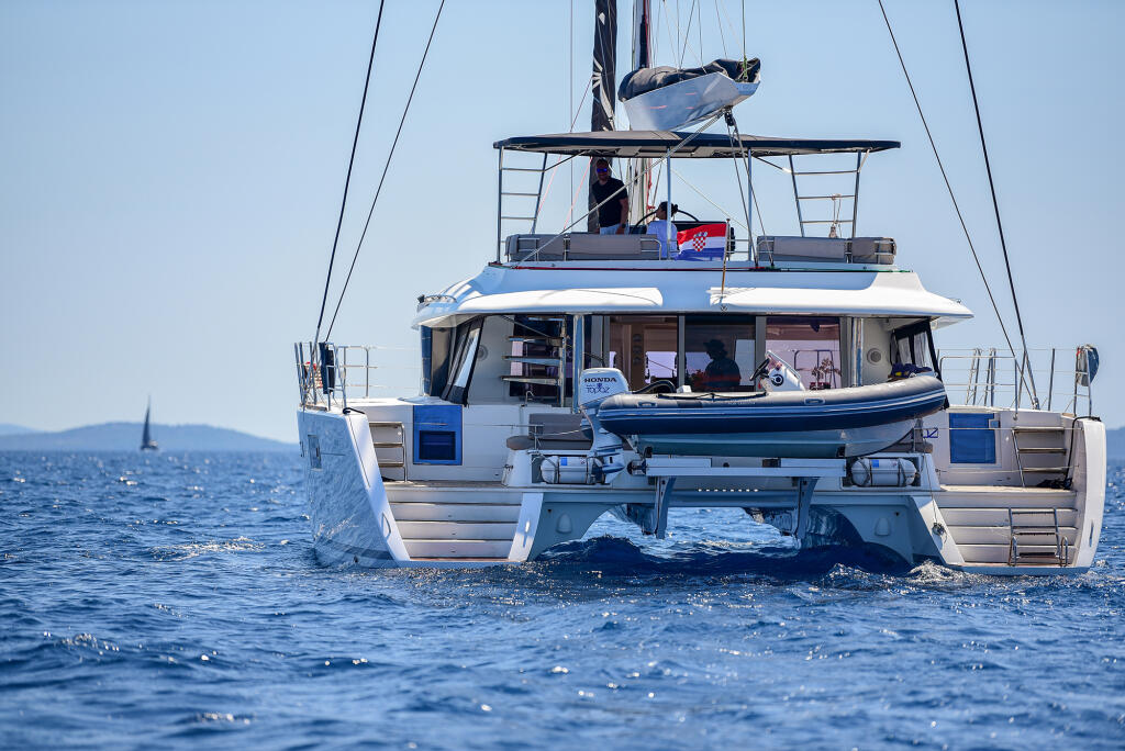 Catamaran 