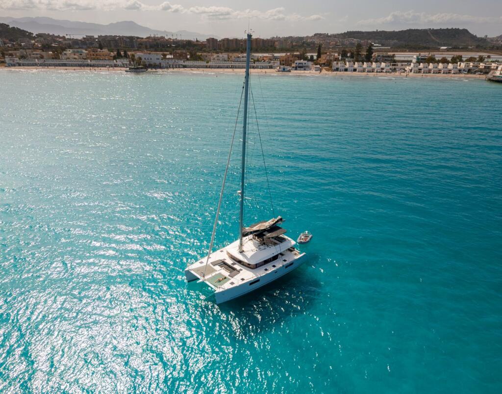 Catamaran 