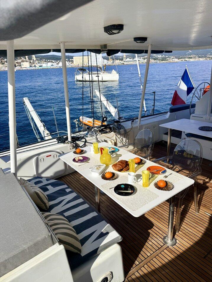 Catamaran 