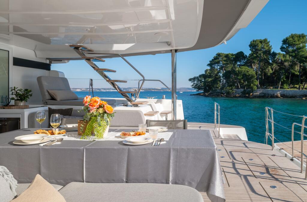 Catamaran 