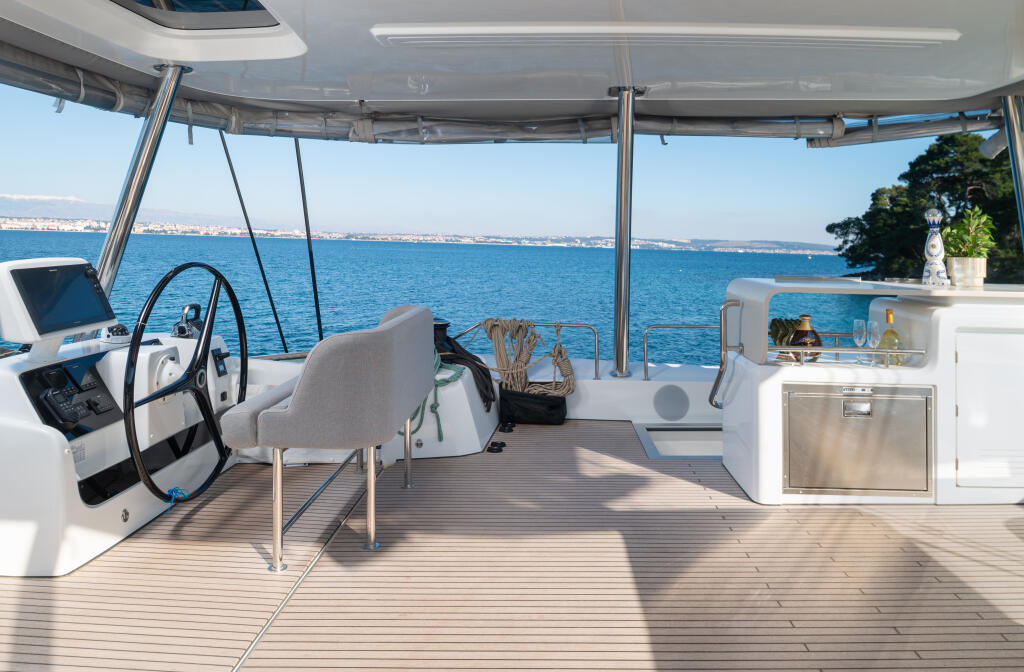 Catamaran 