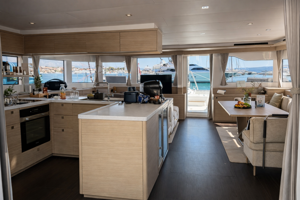 Catamaran 