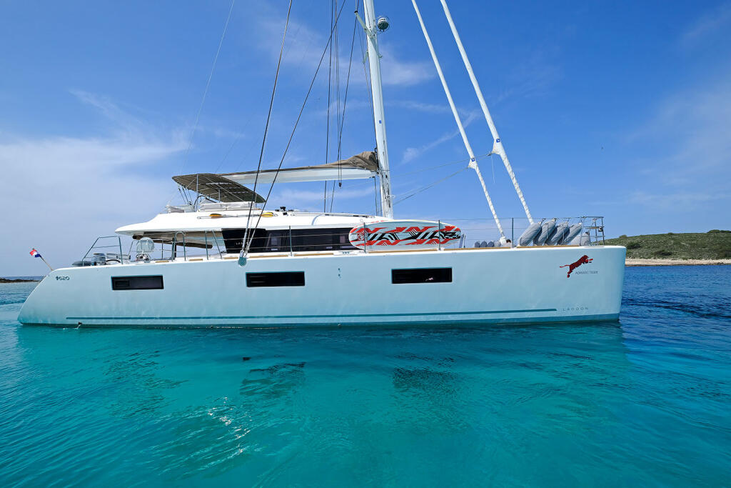 Catamaran 