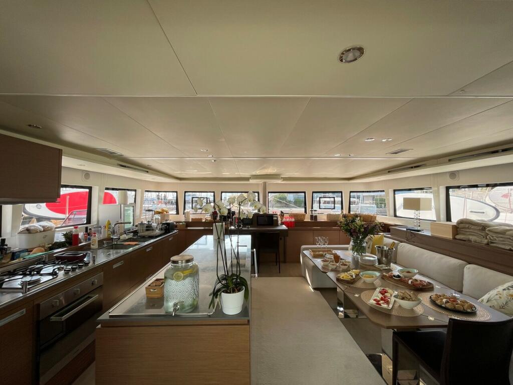 Catamaran 