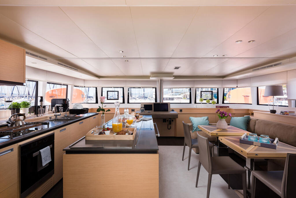 Catamaran 