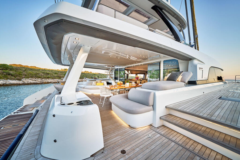 Catamaran 