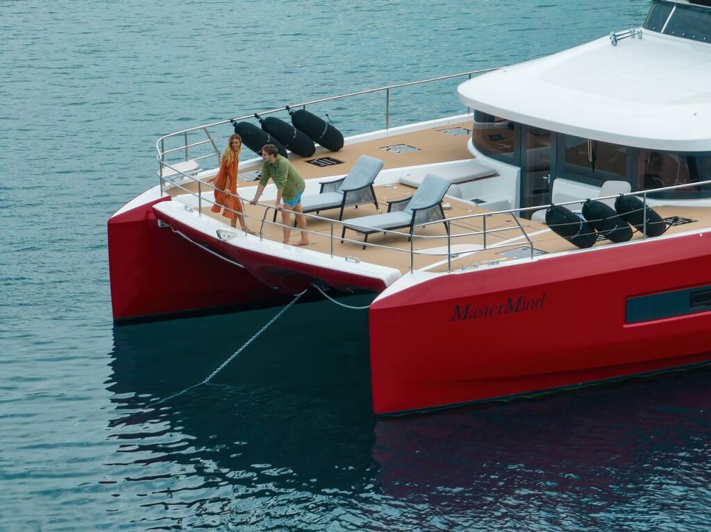 Power catamaran 