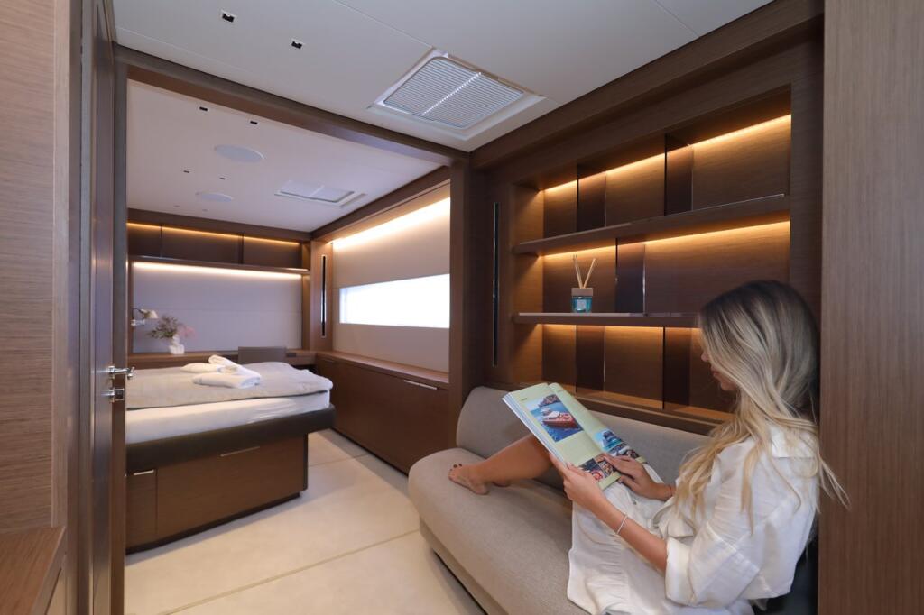 Power catamaran 