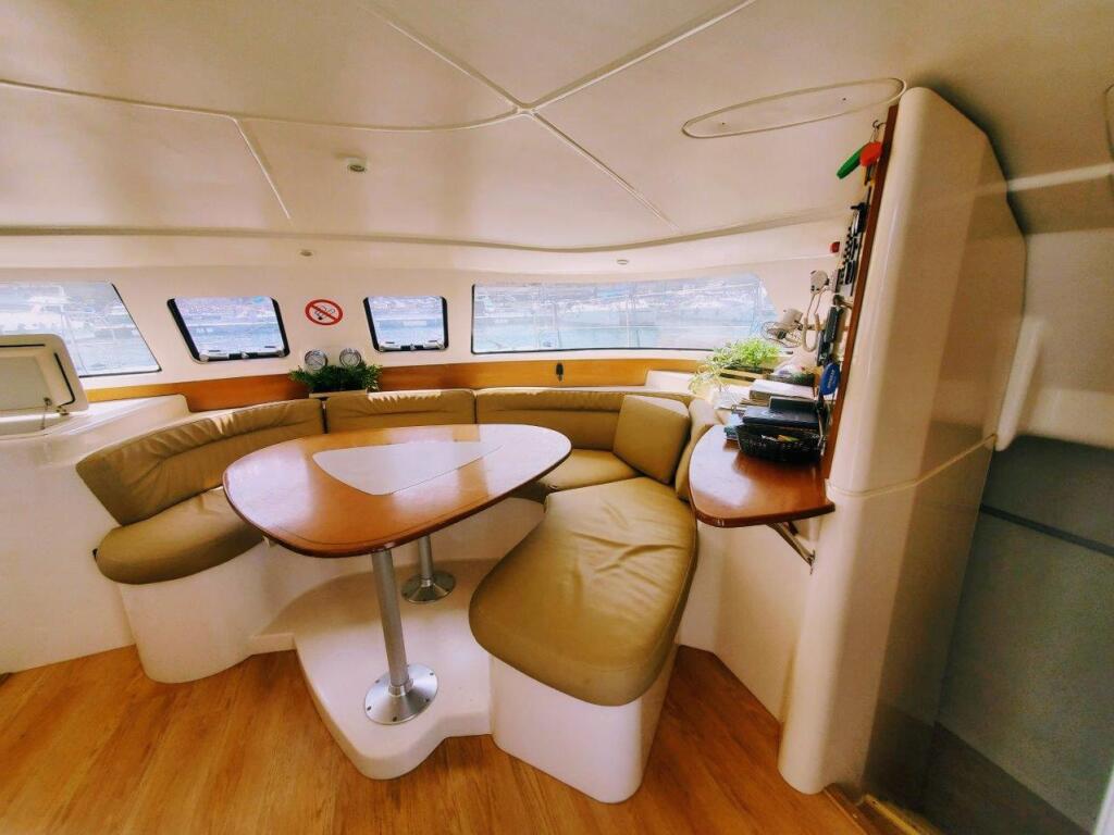 Catamaran 
