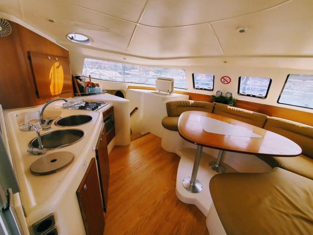 Catamaran 