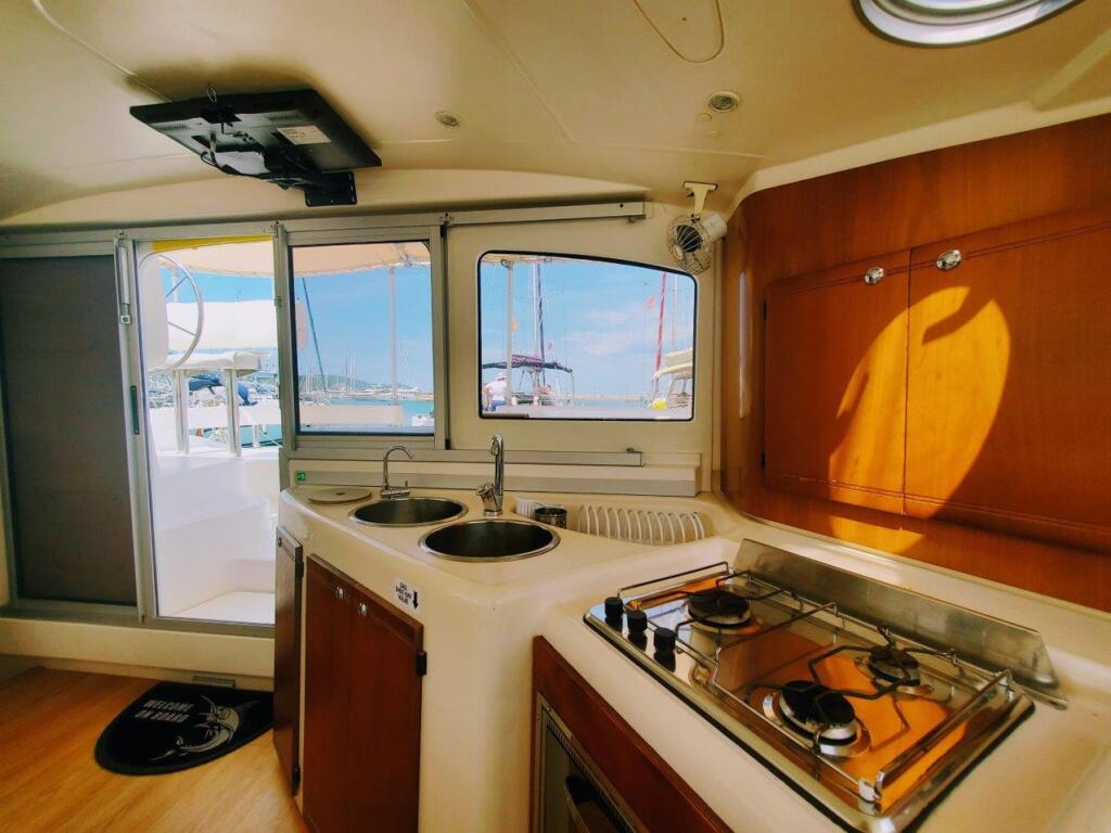 Catamaran 