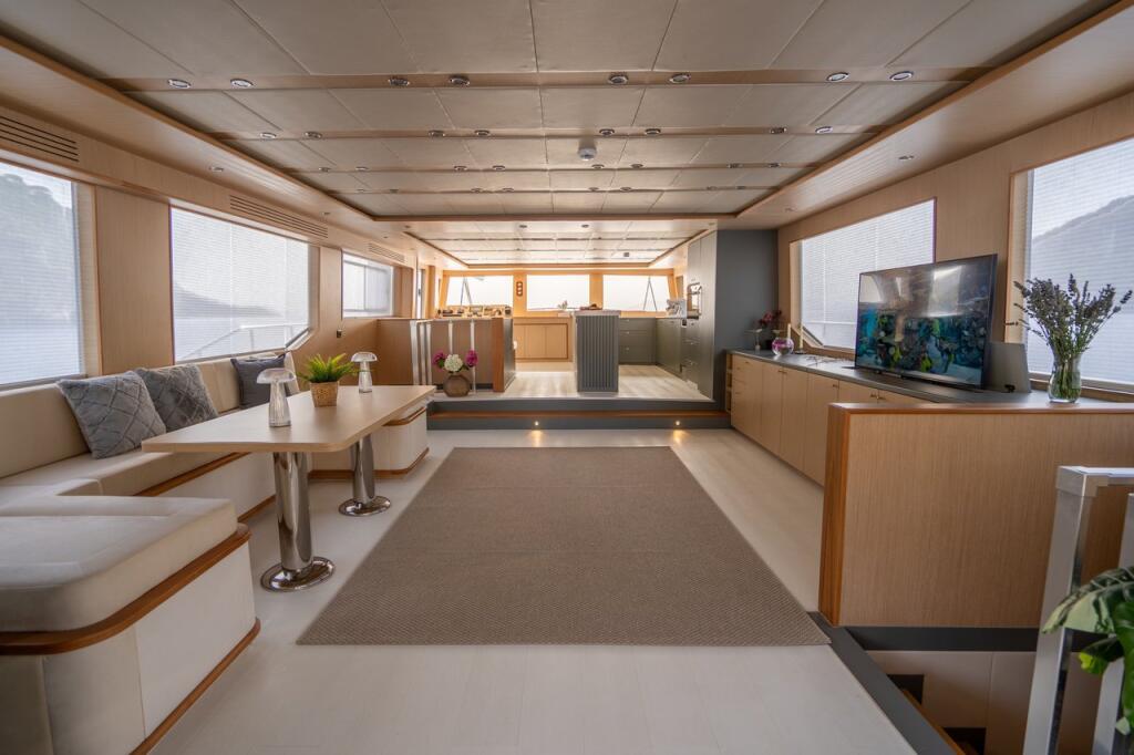 Luxury motor yacht 