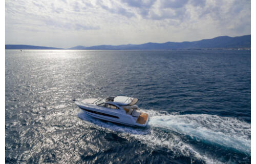 Motoryacht 