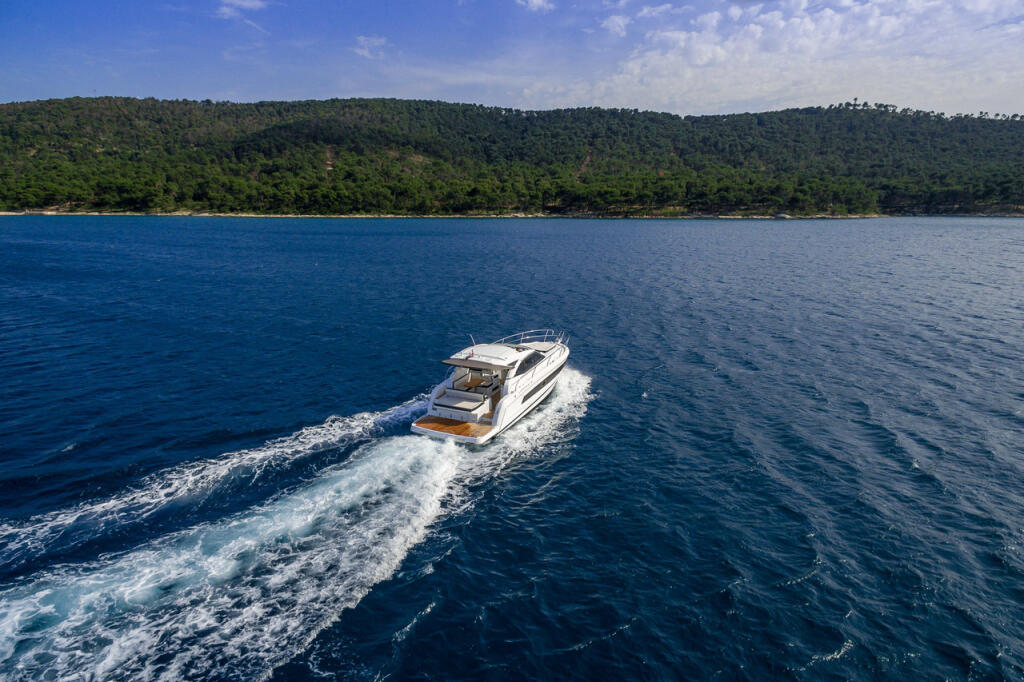 Motoryacht 