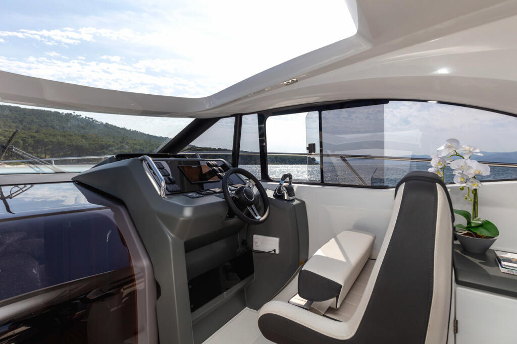 Motoryacht 