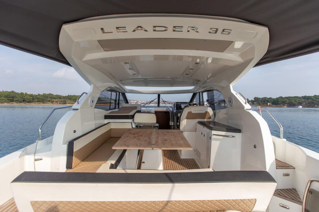 Motoryacht 