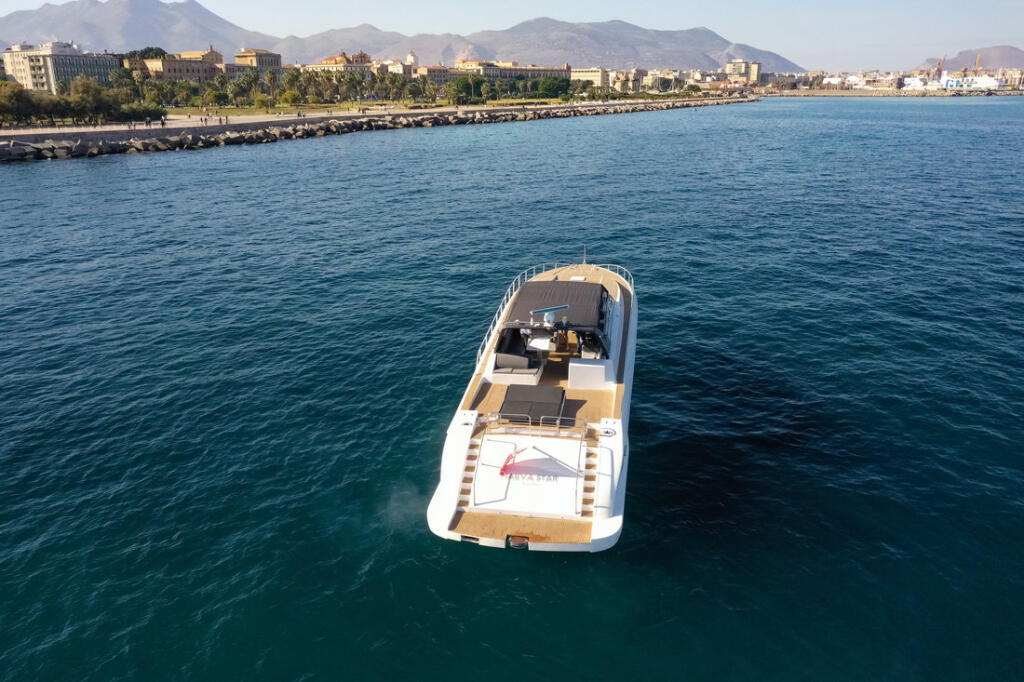 Luxury motor yacht 