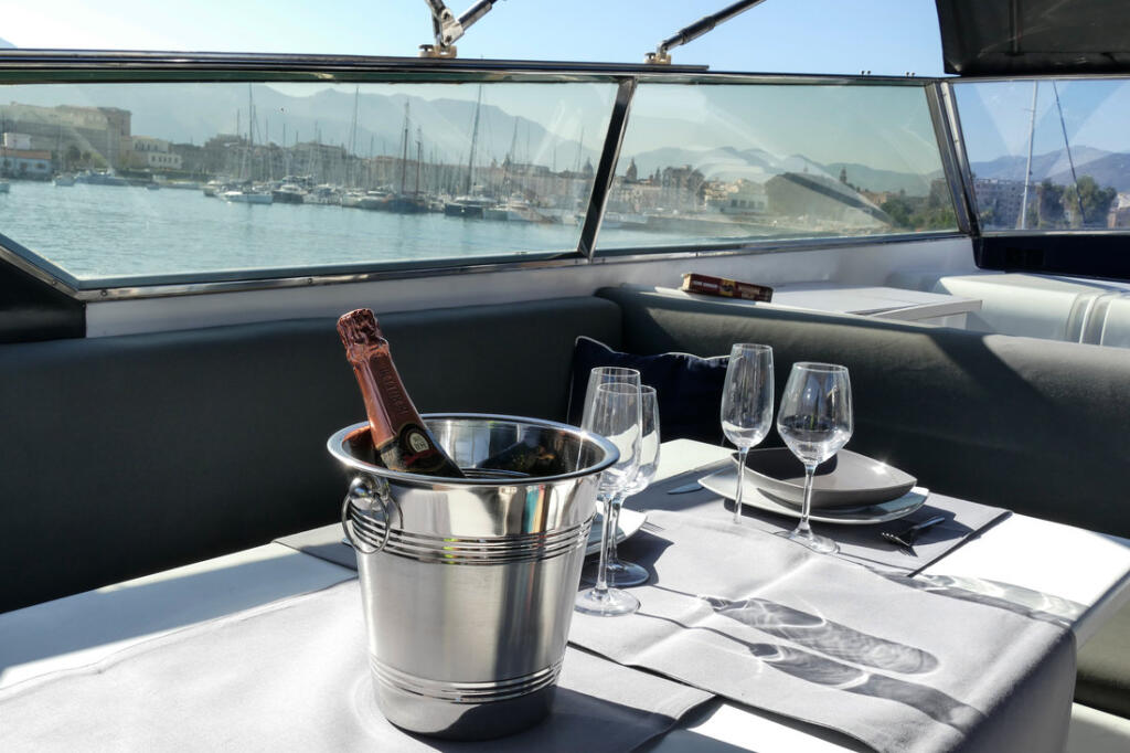 Luxury motor yacht 