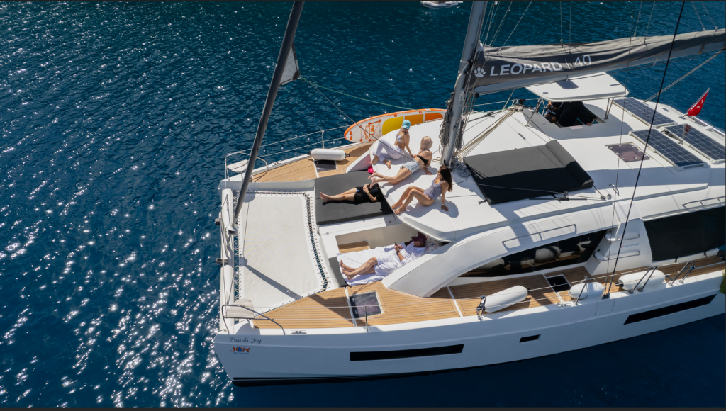 Catamaran 