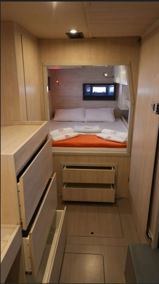 Catamaran 