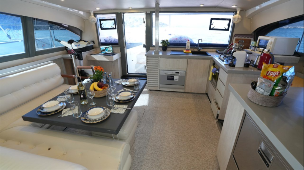 Catamaran 