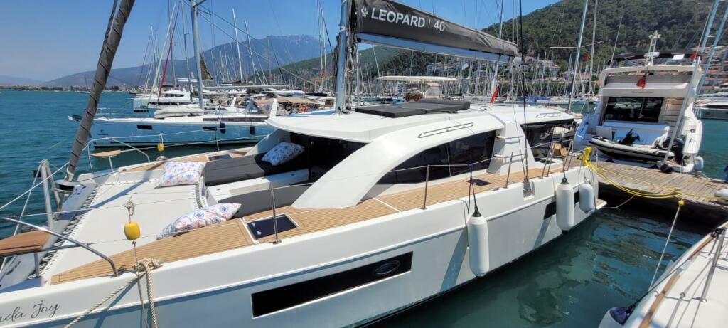Catamaran 