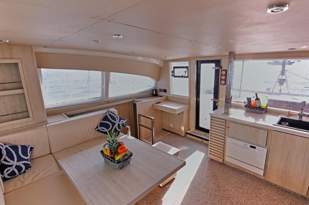 Catamaran 