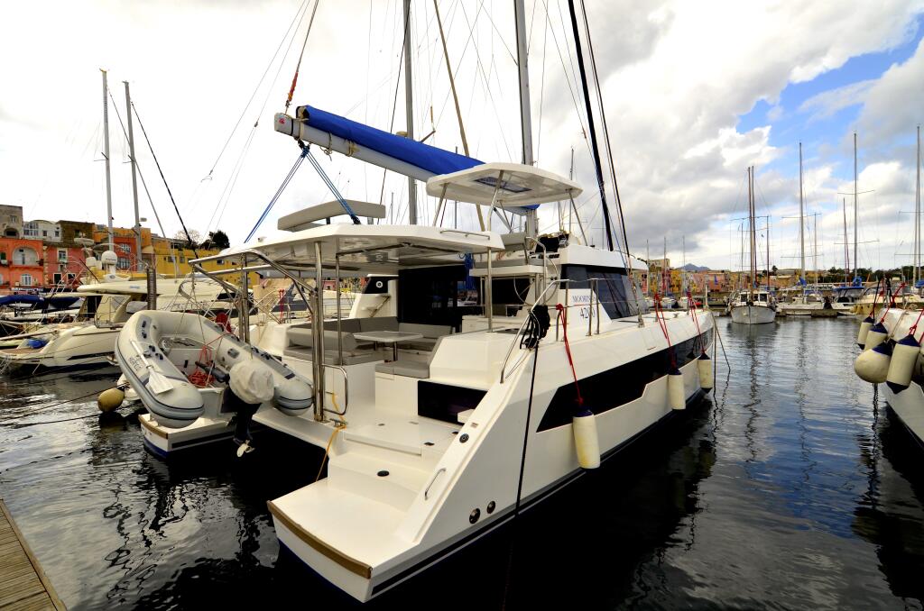 Catamaran 