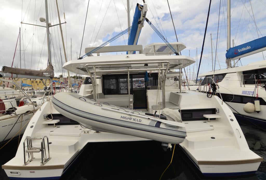 Catamaran 