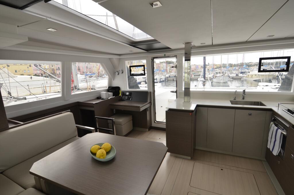 Catamaran 