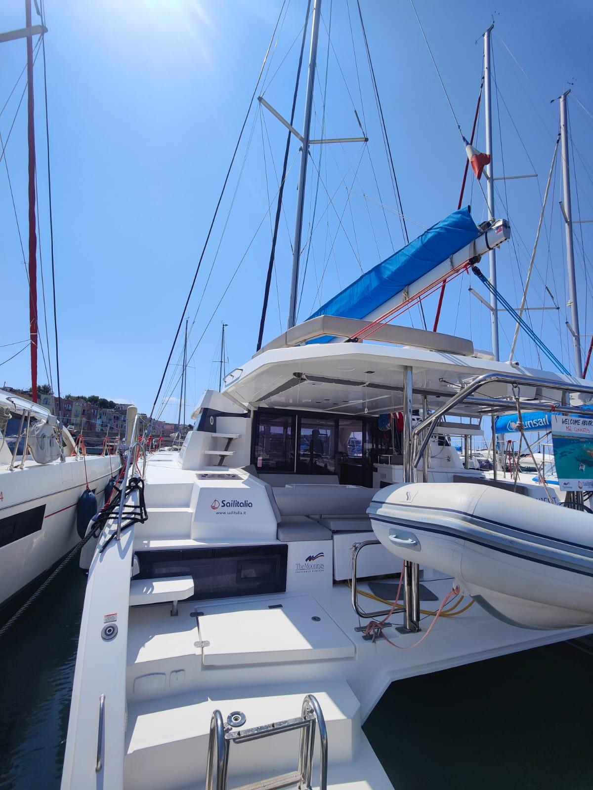 Catamaran 