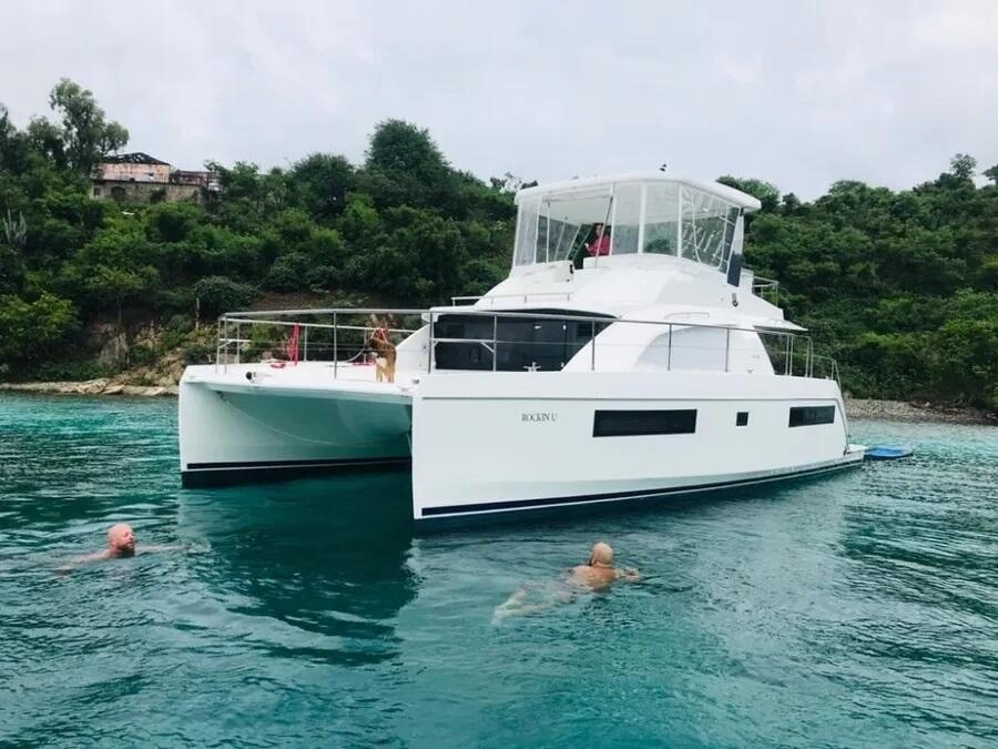 Power catamaran 