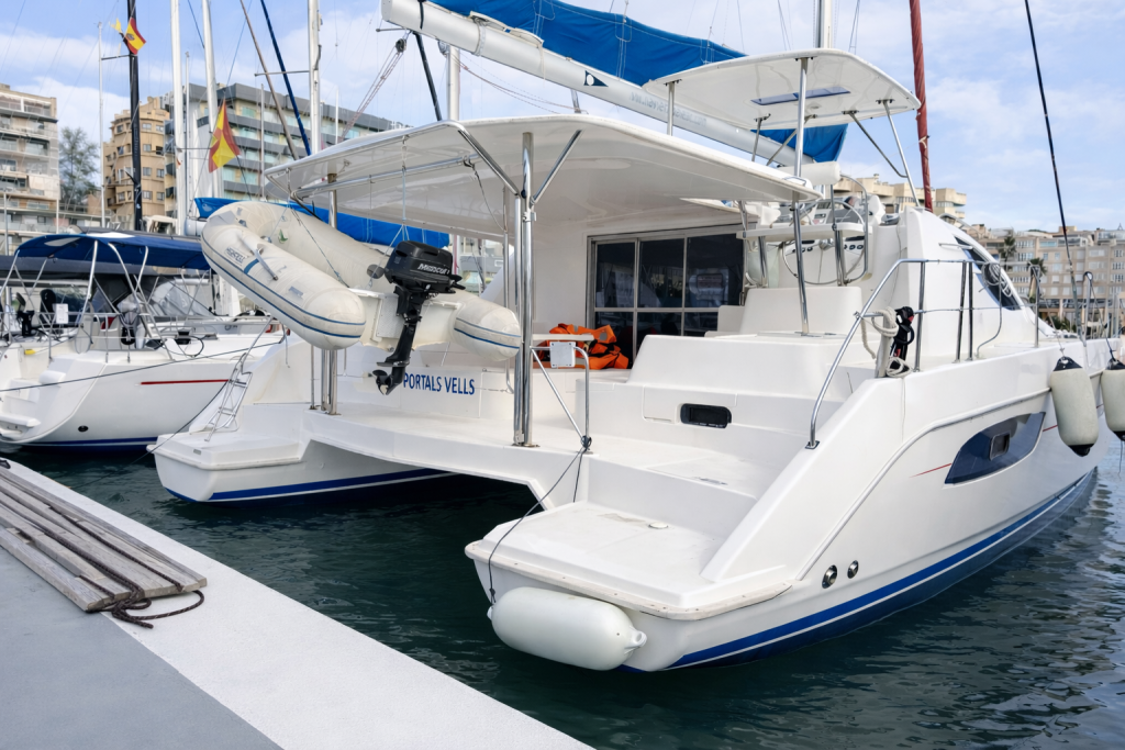 Catamaran 